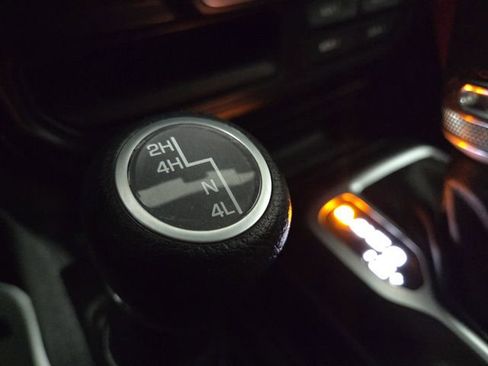 Used 2021 Jeep Wrangler Unlimited Sport image 22