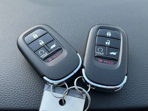 Used 2023 Honda HR-V EX-L image 17