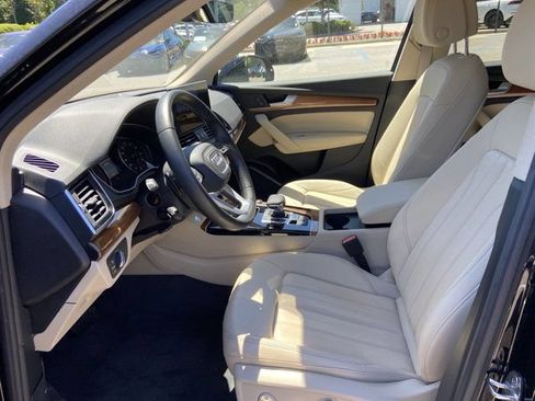 Used 2023 Audi Q5 2.0T Premium w/ Convenience Package AWD/4WD image 24