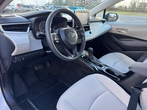 Used 2020 Toyota Corolla LE image 14