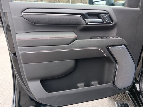 New 2026 GMC Sierra 2500 AT4X w/ LPO, Black Badging Package image 8