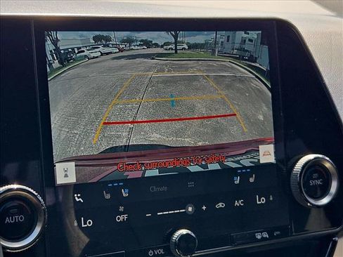 Used 2024 Lexus NX 250 FWD w/ Towing Package (2000 Lbs) image 13
