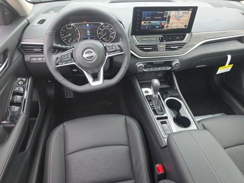 New 2025 Nissan Altima 2.5 SL image 3