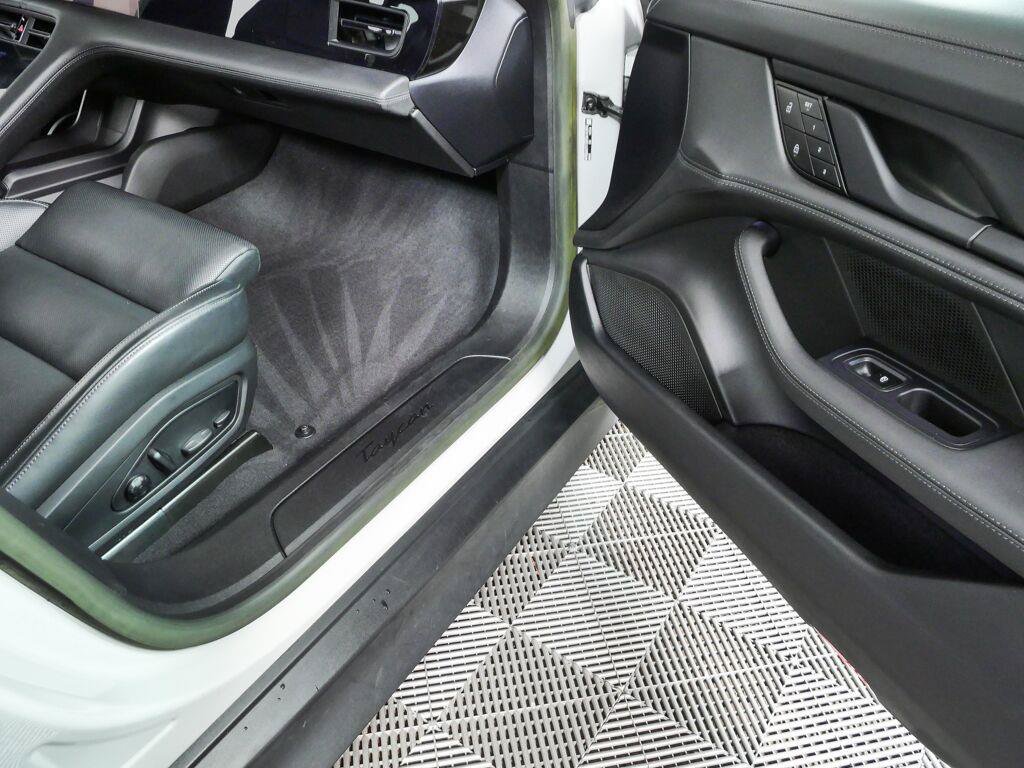 Certified 2023 Porsche Taycan RWD image 25