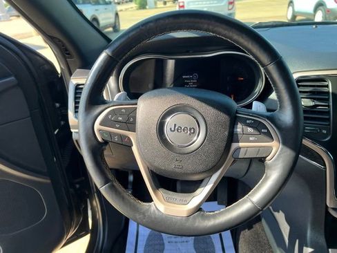 Used 2017 Jeep Grand Cherokee Limited RWD image 25
