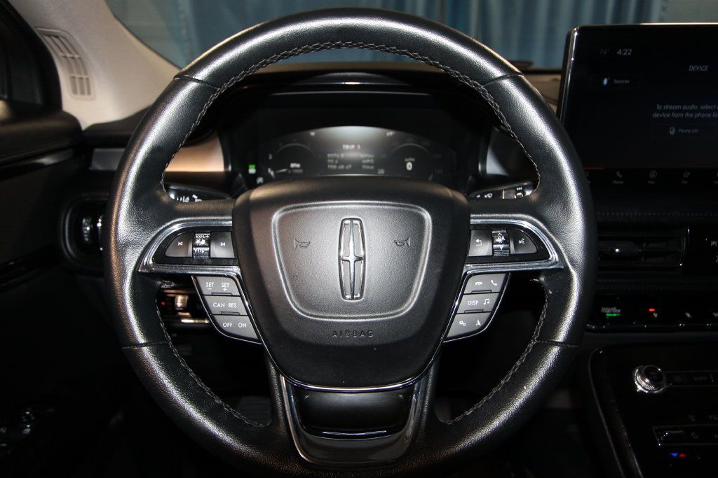 Used 2023 Lincoln Nautilus AWD w/ Premium Package image 12