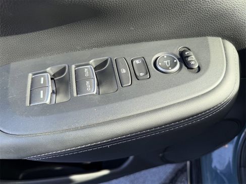 Used 2023 Honda HR-V EX-L image 19