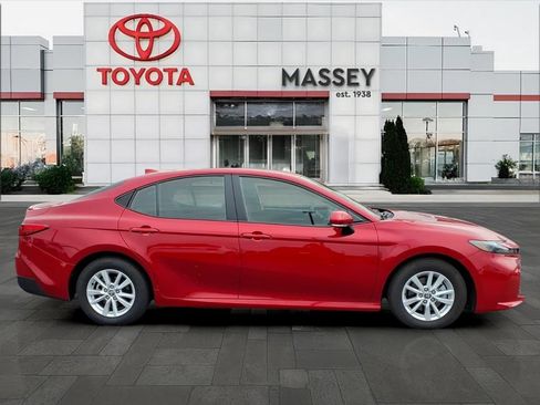 Used 2026 Toyota Camry LE w/ Convenience Package FWD image 2