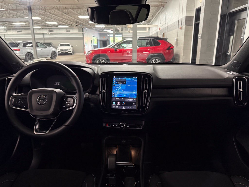 Used 2023 Volvo C40 P8 Recharge Ultimate w/ Protection Package Premier AWD/4WD image 8