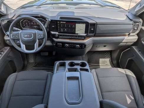 New 2026 GMC Sierra 1500 SLE w/ Preferred Package AWD/4WD image 13