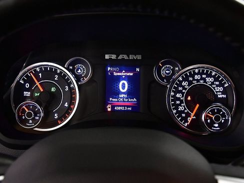 Used 2024 RAM 3500 Big Horn image 19