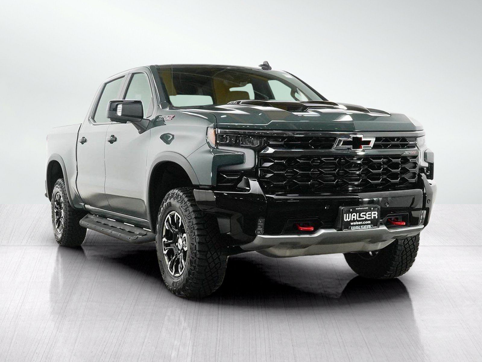 Used 2025 Chevrolet Silverado 1500 ZR2 w/ Technology Package AWD/4WD image 8