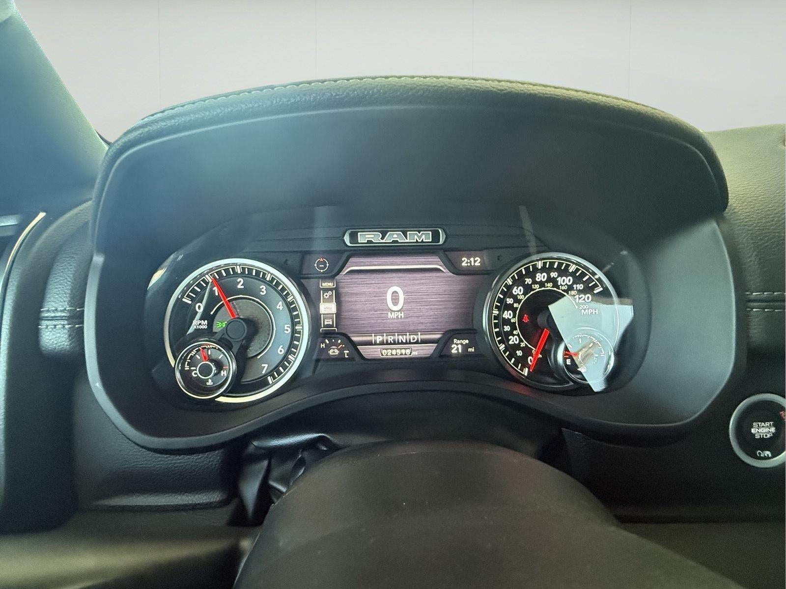 Used 2024 RAM 1500 Laramie AWD/4WD image 9