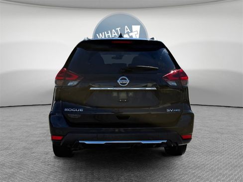 Used 2020 Nissan Rogue SV w/ Premium Package image 5
