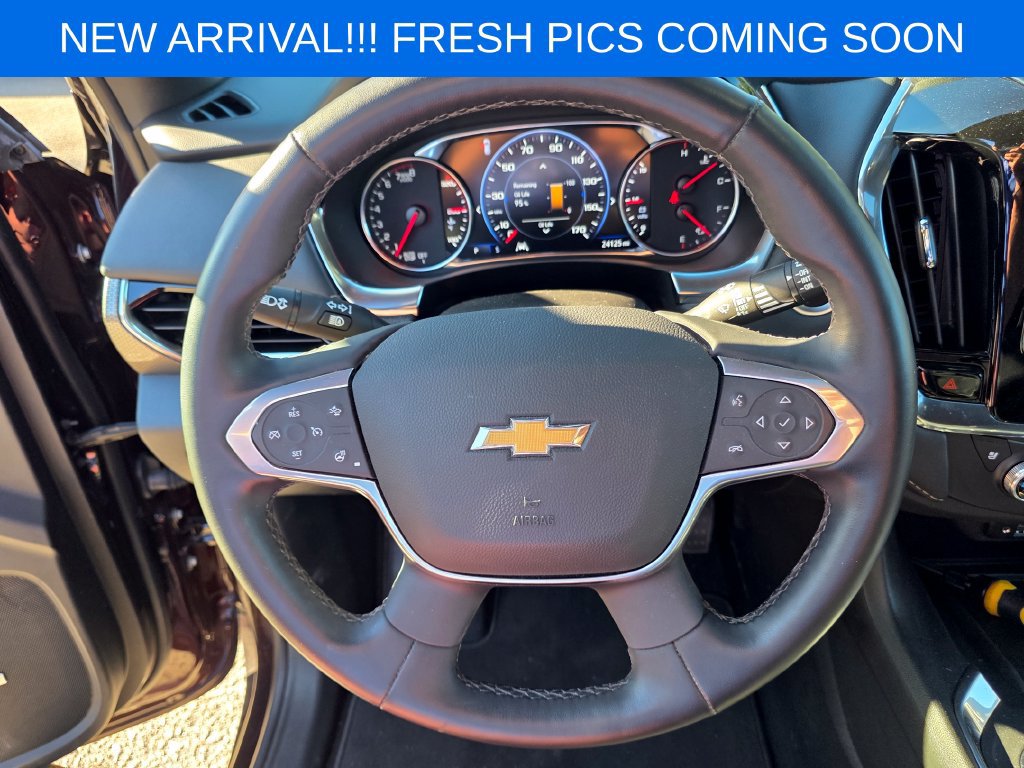 Used 2023 Chevrolet Traverse Premier w/ LPO, Cargo Package FWD image 11