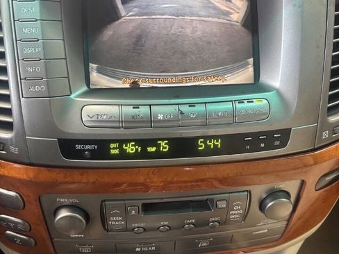 Used 2005 Lexus LX 470 4WD image 17