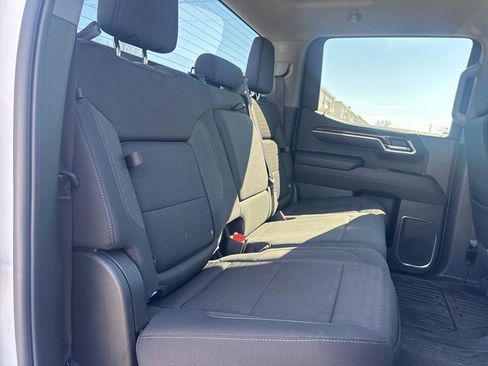 Used 2024 GMC Sierra 1500 Elevation image 40