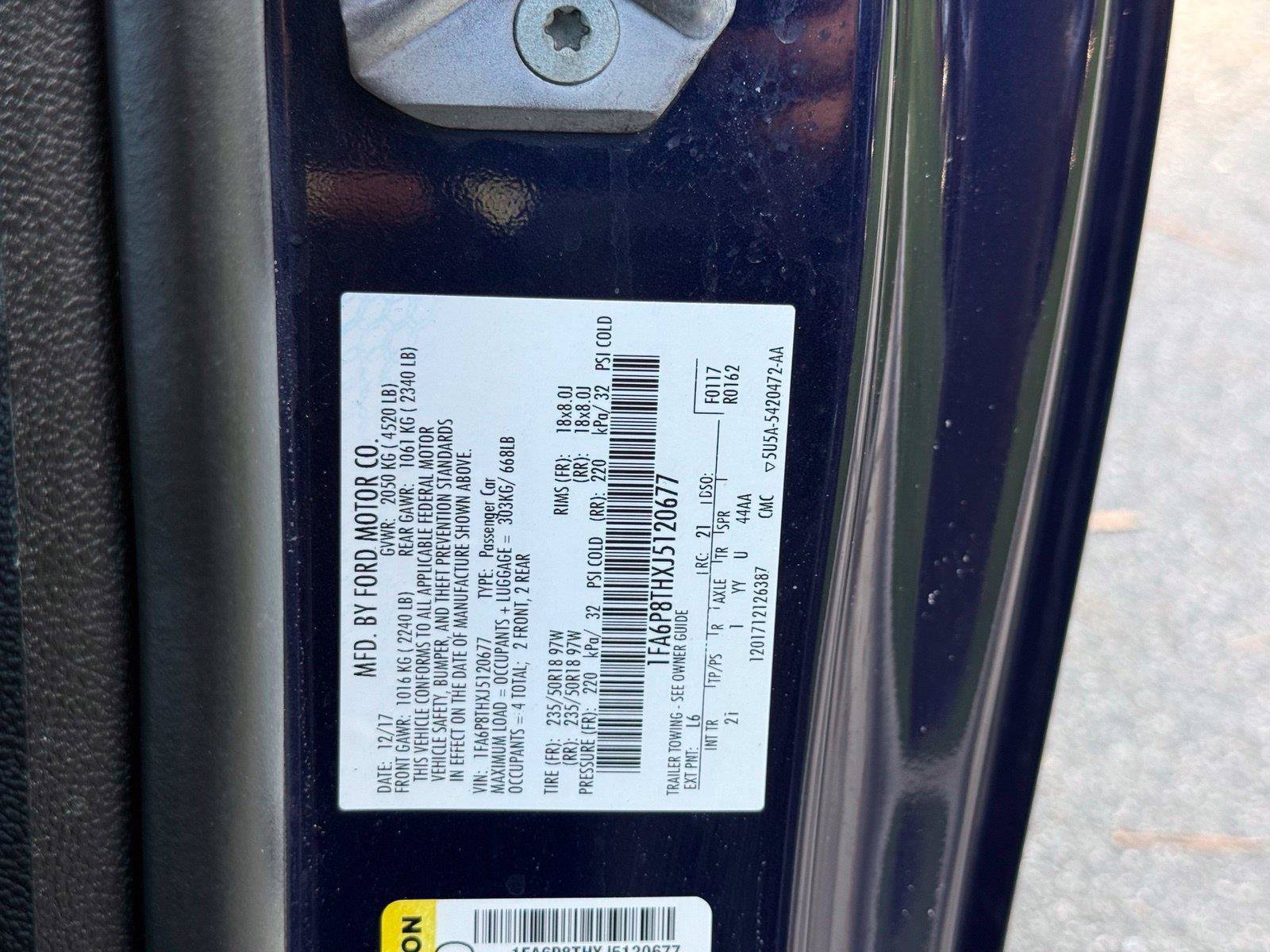 Used 2018 Ford Mustang Coupe RWD image 39