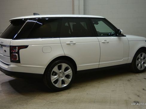 Used 2018 Land Rover Range Rover HSE image 31