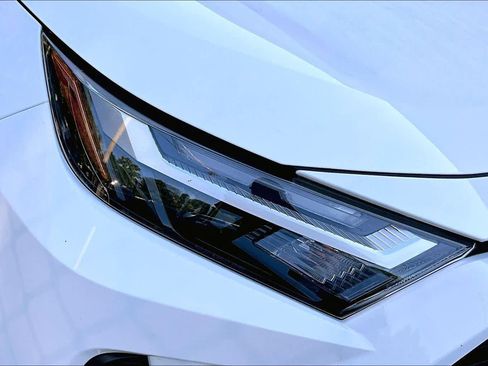 Certified 2025 Toyota RAV4 XLE AWD/4WD image 28