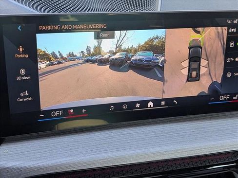 Used 2025 BMW 330i xDrive 330i xDrive w/ Premium Package image 14