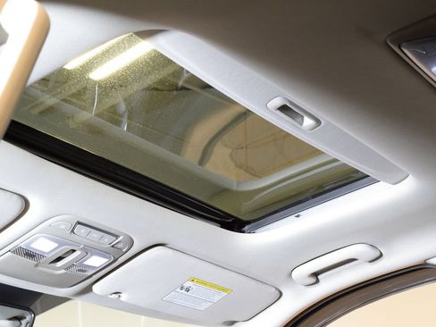 Used 2022 Kia Telluride S FWD image 41