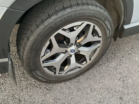 Used 2021 Subaru Forester Premium image 11