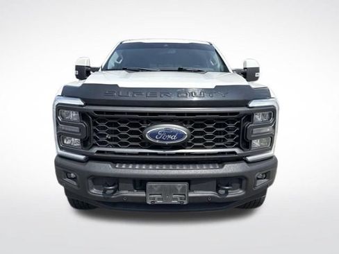 Used 2023 Ford F250 Lariat w/ Lariat Ultimate Package AWD/4WD image 8