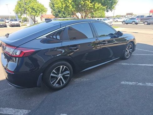 Used 2023 Honda Civic LX image 5