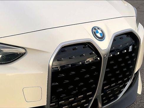 Used 2023 BMW i4 eDrive40 image 26