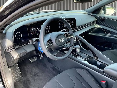 New 2026 Hyundai Elantra Sport image 7