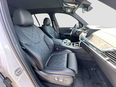 Used 2026 BMW X5 sDrive40i w/ M Sport Package RWD image 30