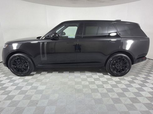 New 2026 Land Rover Range Rover Long Wheelbase SE image 2