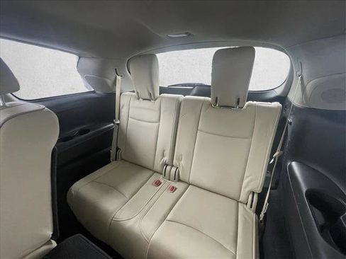 Used 2019 INFINITI QX60 Luxe w/ Essential Package image 14