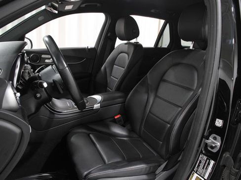 Used 2022 Mercedes-Benz GLC 300 4MATIC image 5