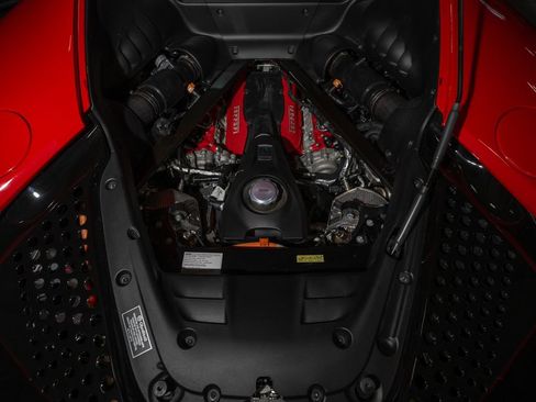 Used 2021 Ferrari SF90 Stradale AWD/4WD image 27