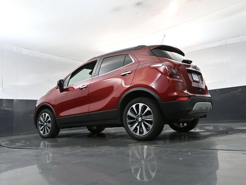 Used 2021 Buick Encore Preferred AWD/4WD image 21