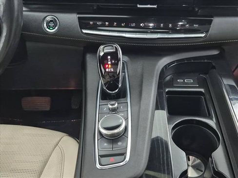 Used 2023 Cadillac Escalade ESV Sport w/ LPO, ONYX Package AWD/4WD image 12