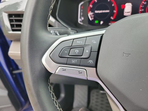 Used 2024 Volkswagen Taos SEL image 15