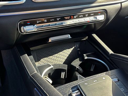 Used 2025 Mercedes-Benz GLE 450 4MATIC image 19