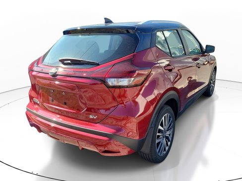 Used 2023 Nissan Kicks SV FWD image 6