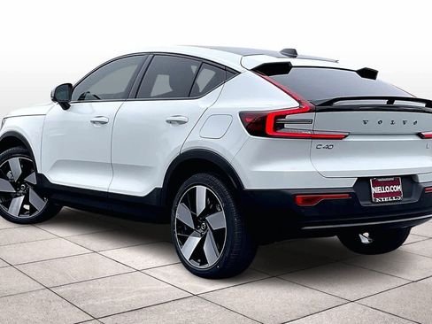 Used 2023 Volvo C40 P8 Recharge Ultimate image 15