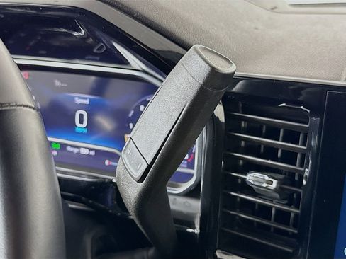 Used 2025 Chevrolet Silverado 1500 LT image 17