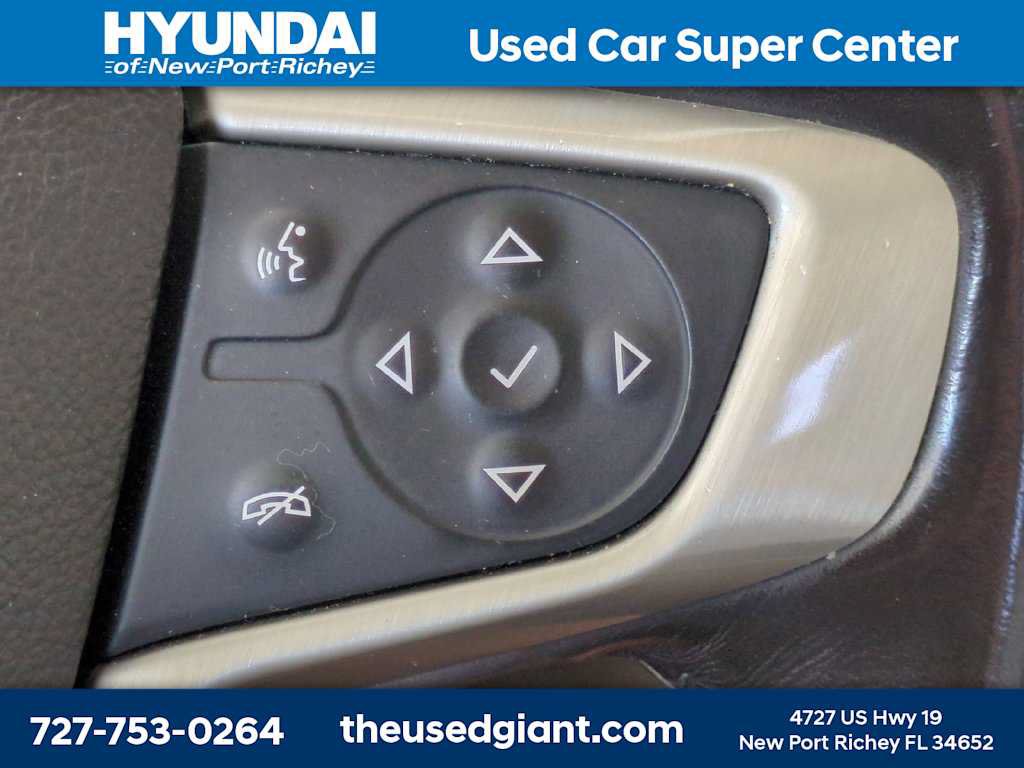 Used 2018 GMC Acadia Denali w/ Technology Package FWD image 32