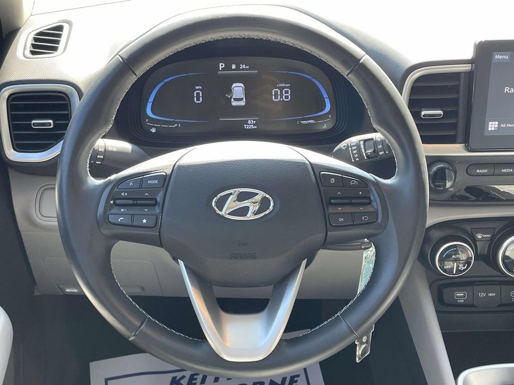 Certified 2023 Hyundai Venue SEL FWD image 12