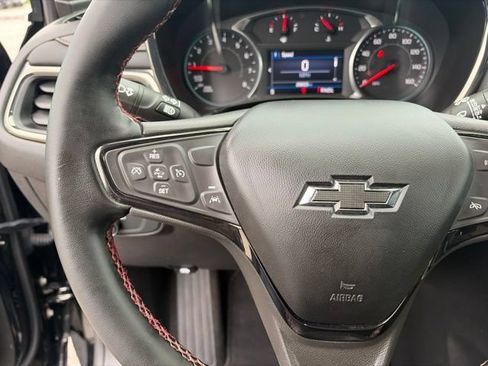 Used 2023 Chevrolet Equinox RS AWD/4WD image 16