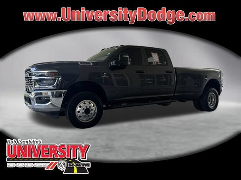 Used 2025 RAM 3500 Tradesman AWD/4WD image 1