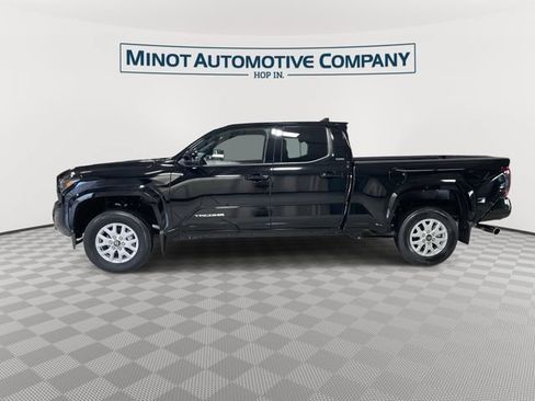 Used 2026 Toyota Tacoma SR5 AWD/4WD image 6