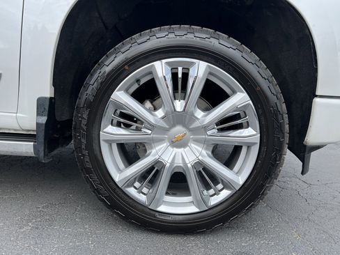 Used 2022 Chevrolet Silverado 1500 High Country image 11