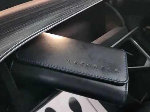 Used 2023 Jeep Wagoneer L Series II image 21